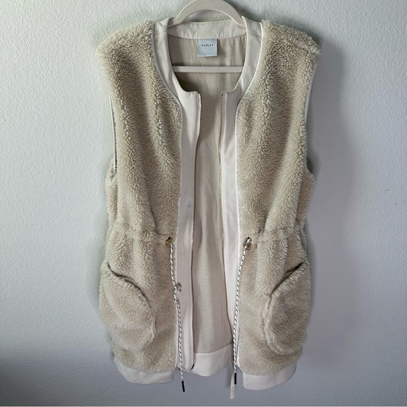 VARLEY Perry Cream Furry Teddy Vest SZ S - Picture 10 of 11
